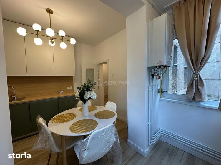 Apartament cu 3 camere decomandat, mobilat în Sud