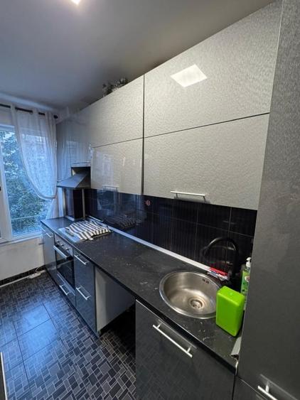 Apartament cu 2 camere decomandat, mobilat în P-ța Romană