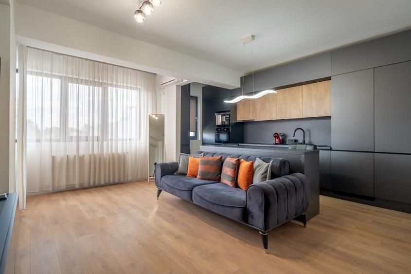 Apartament cu 2 camere semidecomandat, mobilat în Pipera