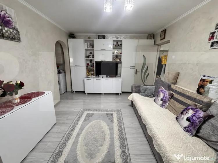 Apartament cu 2 camere semidecomandat în Central