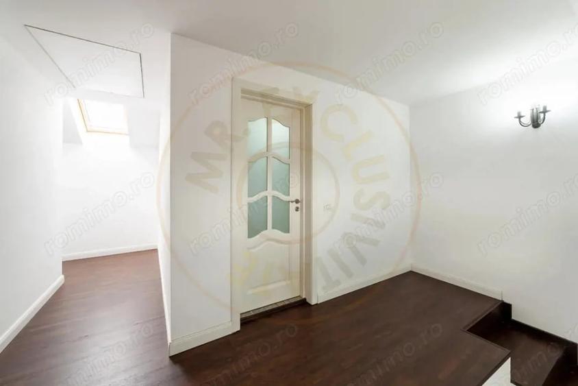 Casă cu Teren 477 Mp în Bradu