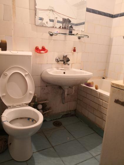 Apartament cu 3 camere semidecomandat în Ștefan cel Mare