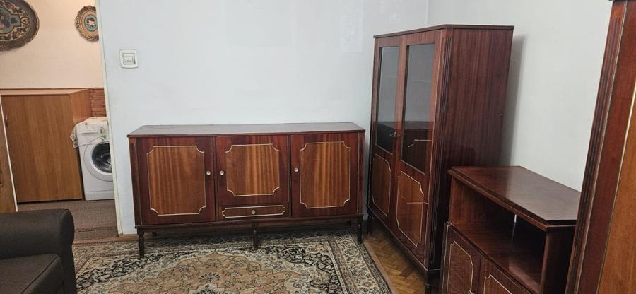 Apartament cu 2 camere decomandat, mobilat în Central