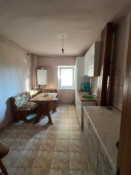 Apartament cu 4 camere de vanzare - 6