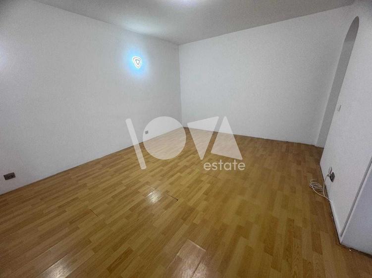 Casă individuală cu 6 camere cu Canalizare în Cotroceni