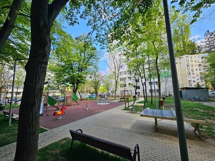 Apartament cu 2 camere semidecomandat în Domenii