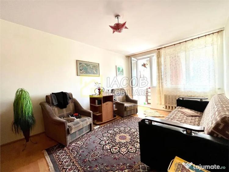 Garsonieră decomandată în Gară