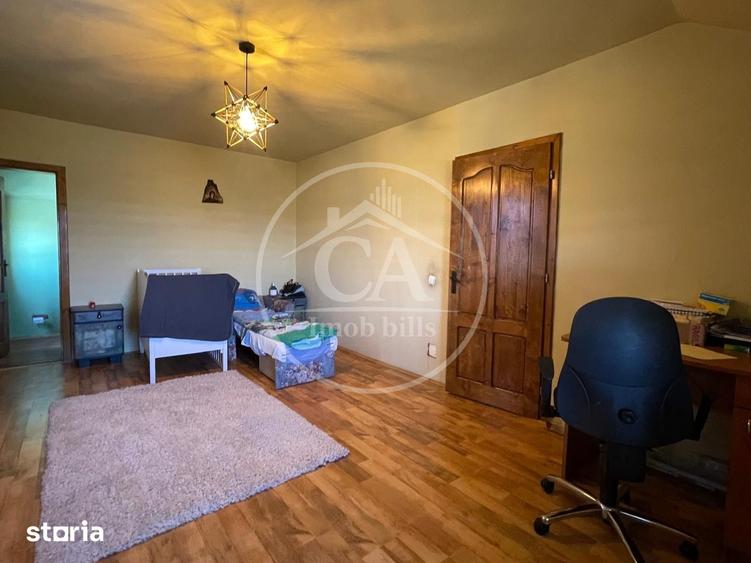 Casă cu 5 camere cu Teren 1068 Mp în Oșorhei