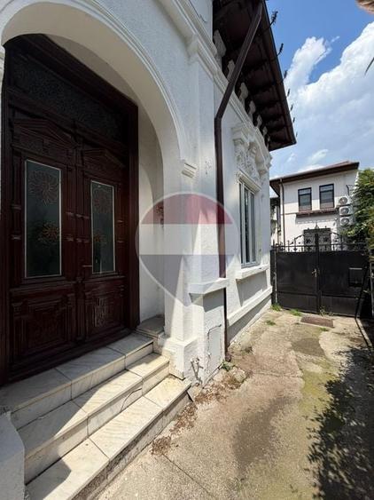 Casă individuală cu 7 camere cu Teren 154.64999389648 Mp în Știrbei Vodă