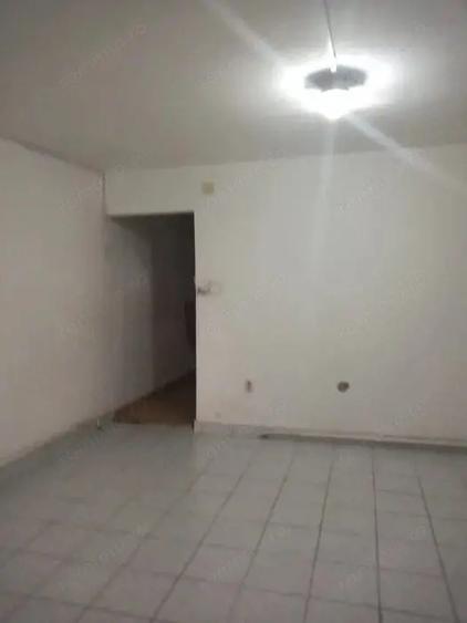 Spațiu comercial, de 55 mp, în Mureșeni