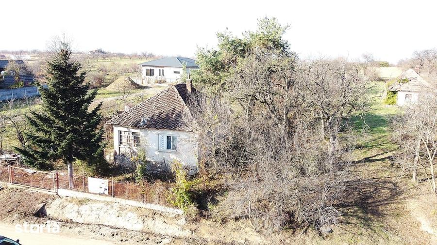 Casă cu 2 camere cu Teren 4339 Mp în Viile Satu Mare