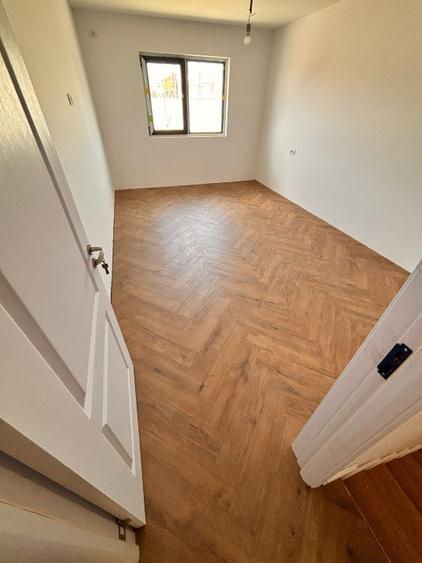 Casă cu 3 camere cu Teren 100 Mp în Central