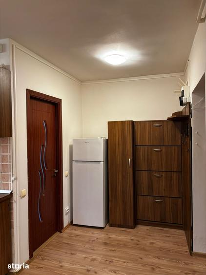Apartament cu 2 camere semidecomandat, mobilat în Centrul Istoric