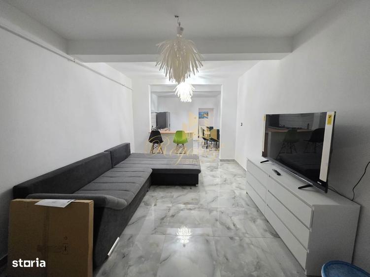 Apartament cu 4 camere decomandat în Girocului