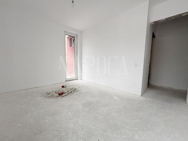 Apartament cu 3 camere semidecomandat în Florești — fotografia 1