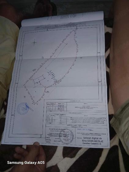 Casă cu Teren 4059 Mp în Olteanca (Glăvile)