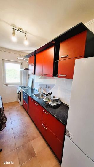 Apartament cu 2 camere decomandat în Văcăresti