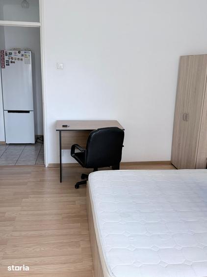 Garsonieră în Vatra Luminoasă