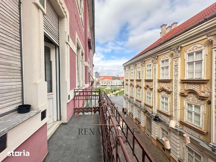Apartament cu 4 camere în P-ța Unirii