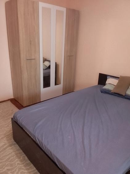 Apartament cu 3 camere decomandat în Valea Rosie