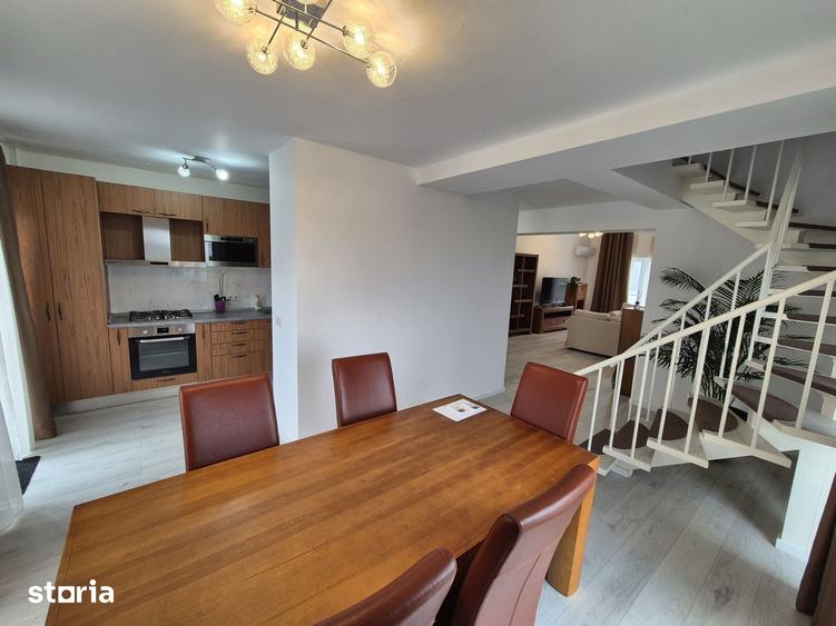 Apartament cu 3 camere în Tei