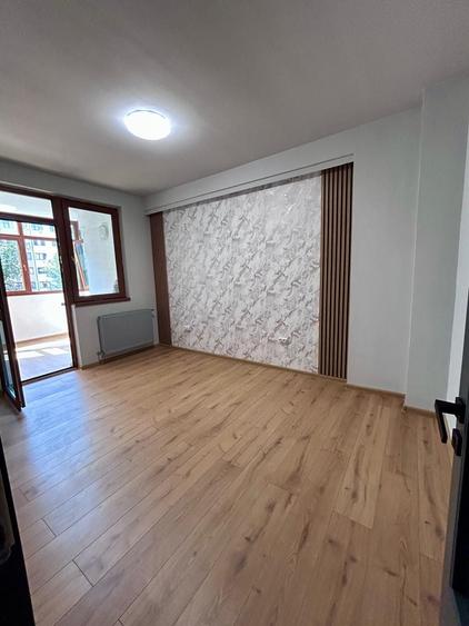 Apartament cu 2 camere decomandat în Olteni