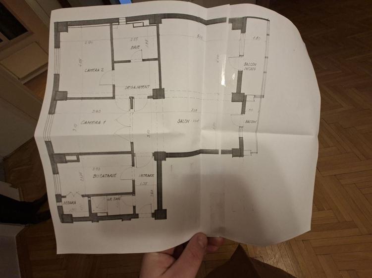 Apartament cu 3 camere în Universitate