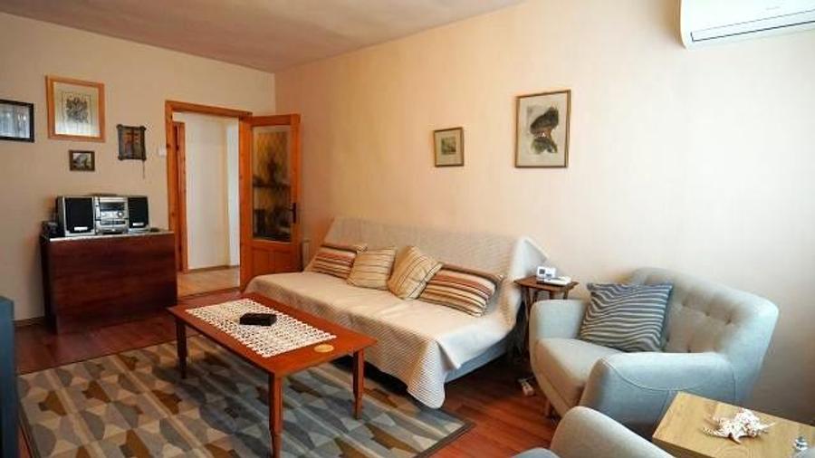 Apartament cu 3 camere decomandat în Micro 11