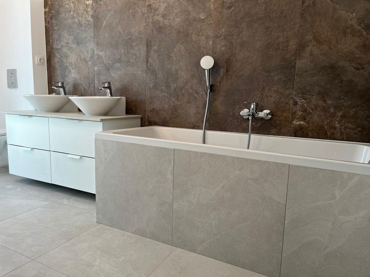 Duplex cu 5 camere cu Canalizare în Odăi