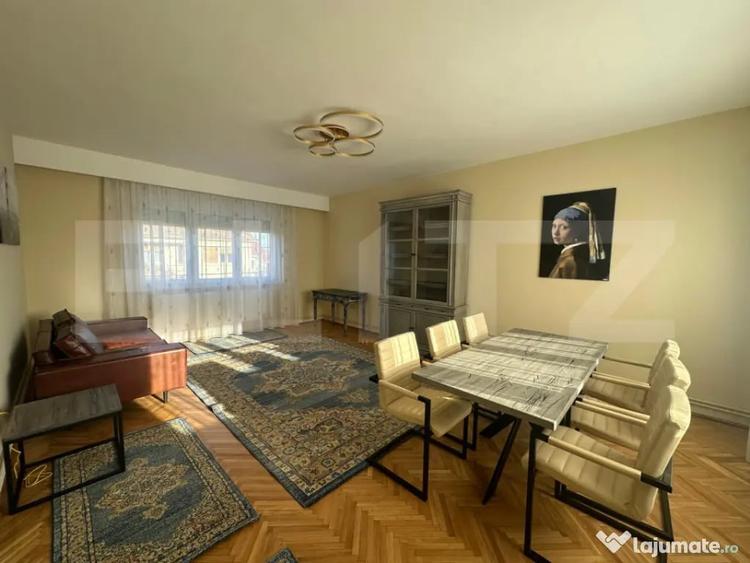 Apartament cu 4 camere decomandat în Titulescu