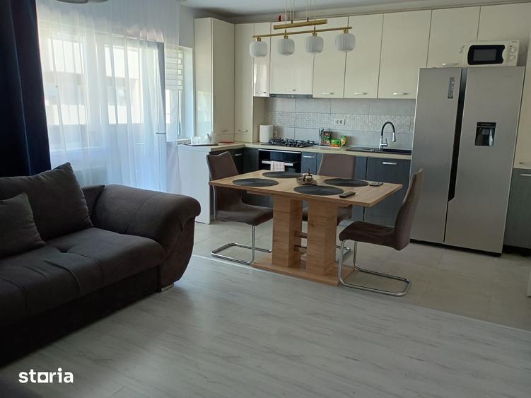 Apartament cu 3 camere în Theodor Pallady