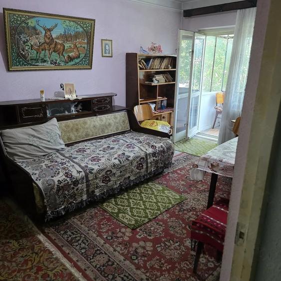 Apartament cu 2 camere decomandat în Gară