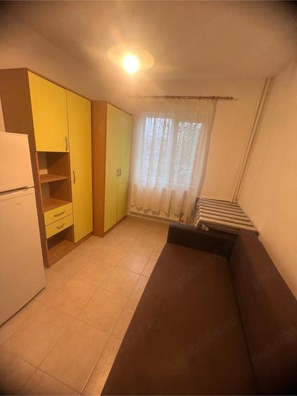 Garsonieră decomandată în Complex Studențesc