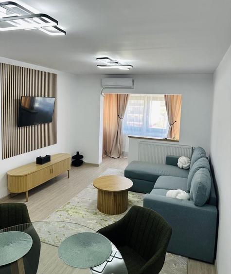 Apartament cu 2 camere decomandat, mobilat în Exterior Vest