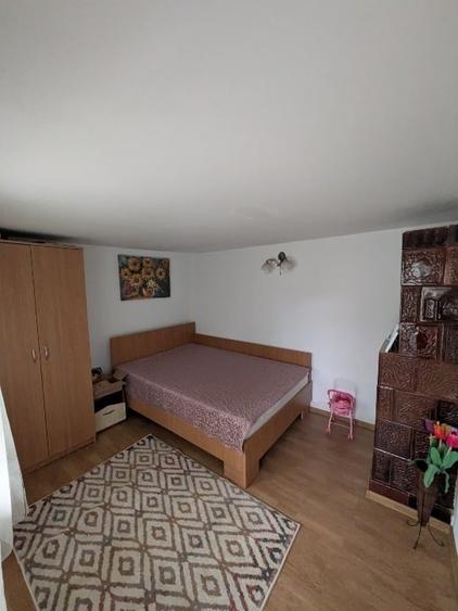 Casă individuală cu 3 camere cu Canalizare în Osica de Sus