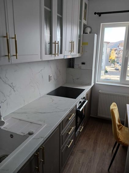 Apartament cu 2 camere decomandat în Florești