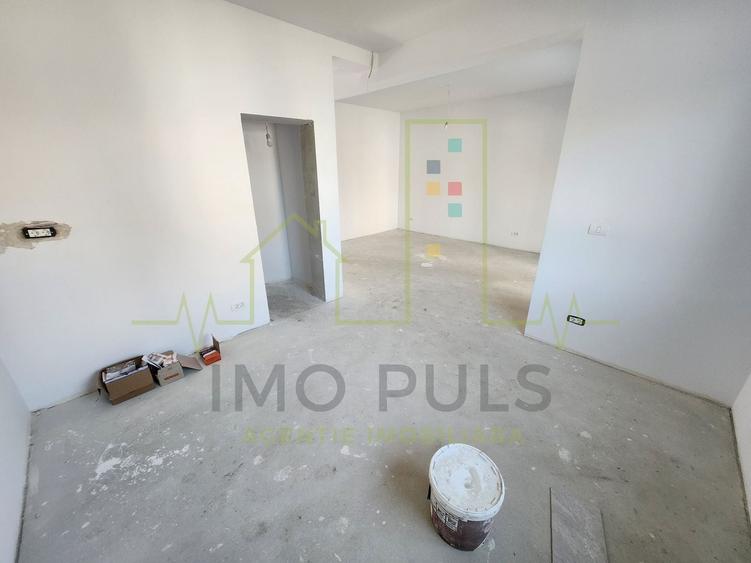 Duplex cu 5 camere cu Canalizare în Dumbrăvița