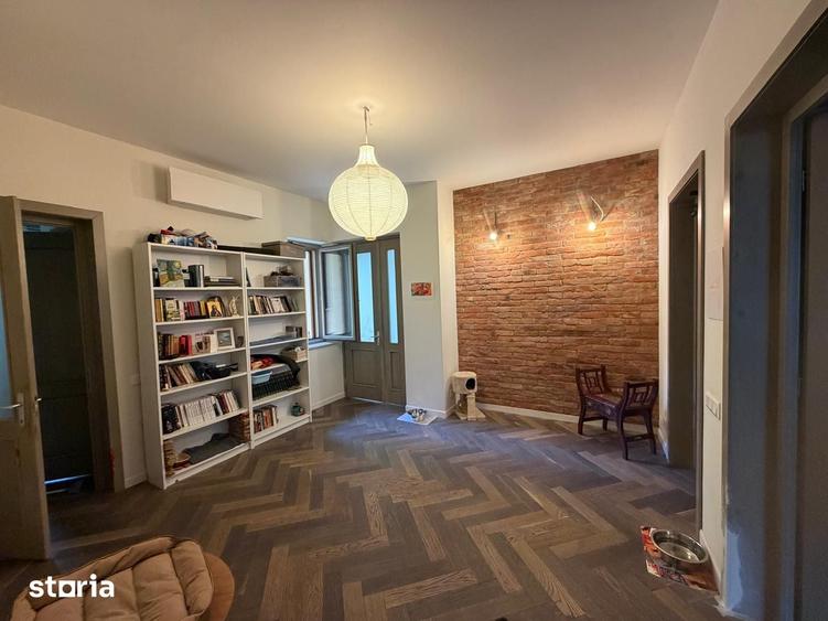 Apartament cu 3 camere în Aviatorilor