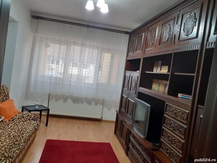 Apartament cu 4 camere decomandat în Luncă