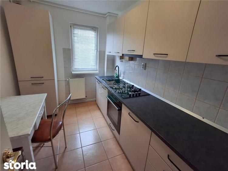 Apartament cu 3 camere în Mihai Viteazul