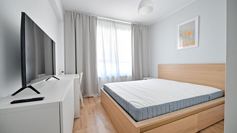 Apartament cu 3 camere decomandat, mobilat în Militari