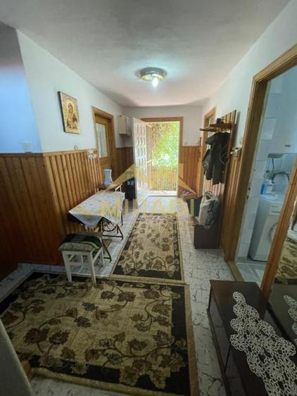 Casă individuală cu 7 camere cu Teren 580 Mp în Valea Doftanei