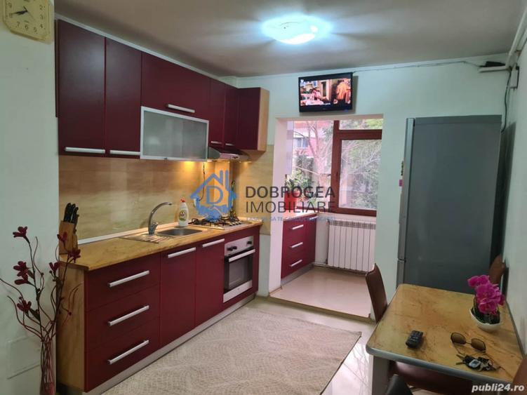 Apartament cu 3 camere decomandat în C5