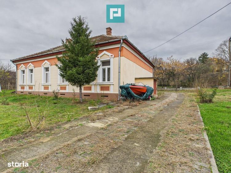 Casă cu 4 camere în Remetea Mică