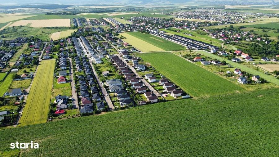 Teren de 600 mp, în Miroslava