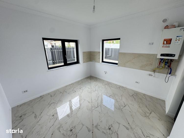 Casă cu 4 camere în Valea Ursului