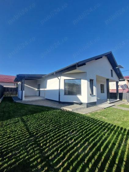 Casă cu 3 camere cu Teren 380 Mp în Mărgineni