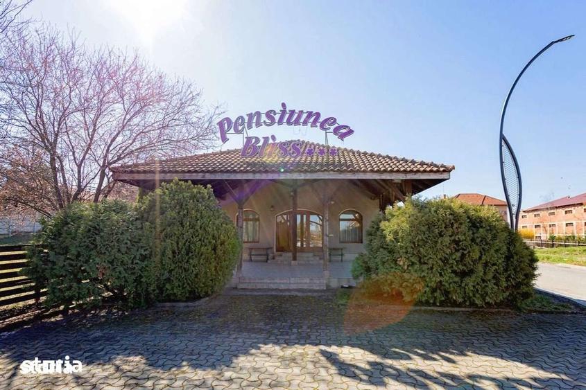 Casă cu 10 camere cu Teren 2000 Mp în Central