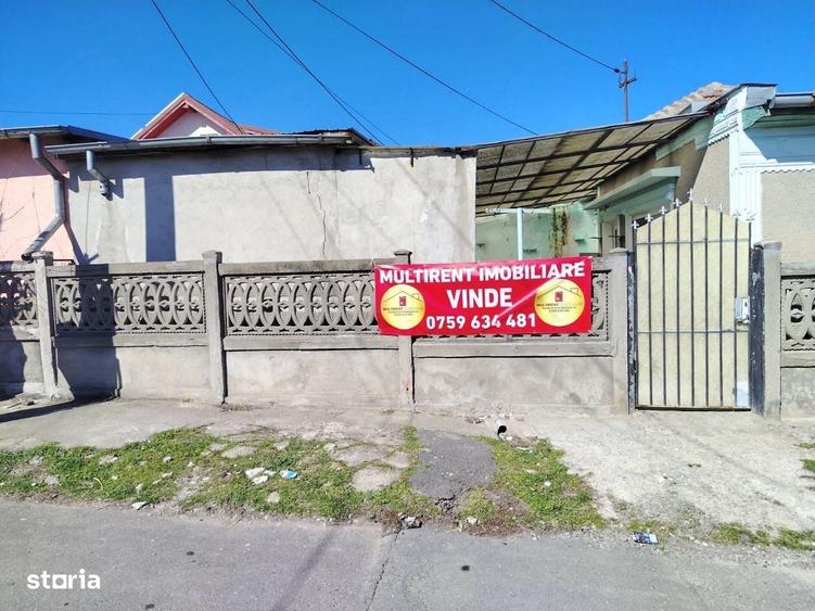 Casa de vanzare,str.Deltei,zona Complex ! - 1