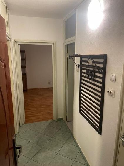 Garsonieră decomandată, mobilată în Tineretului
